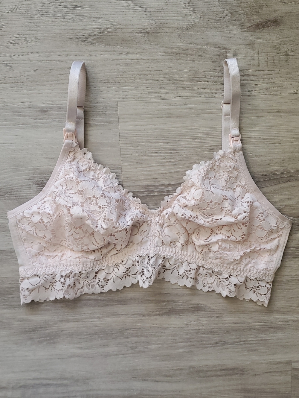2/$20🌟 Size M (34C) - Pink Lace Nursing Bralette - La Vie En Rose